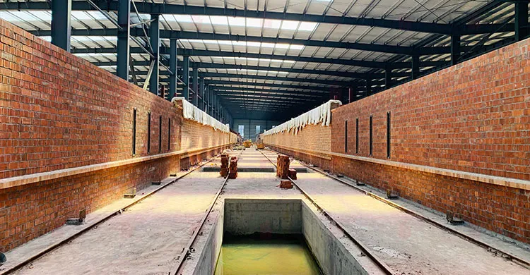 Four à tunnel pour la cuisson de briques, céramiques et tuiles avec contrôle automatique de la température et haut rendement thermique 3